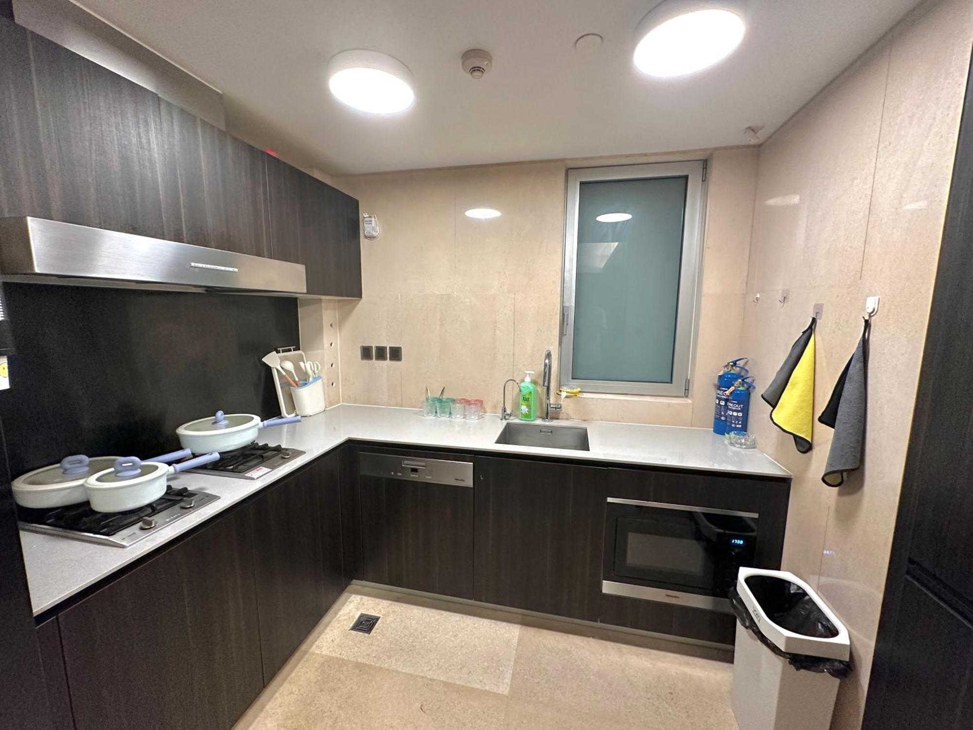 שנגחאי Zhome-Luxury Three-Bedroom Suite-Near The Bund מראה חיצוני תמונה