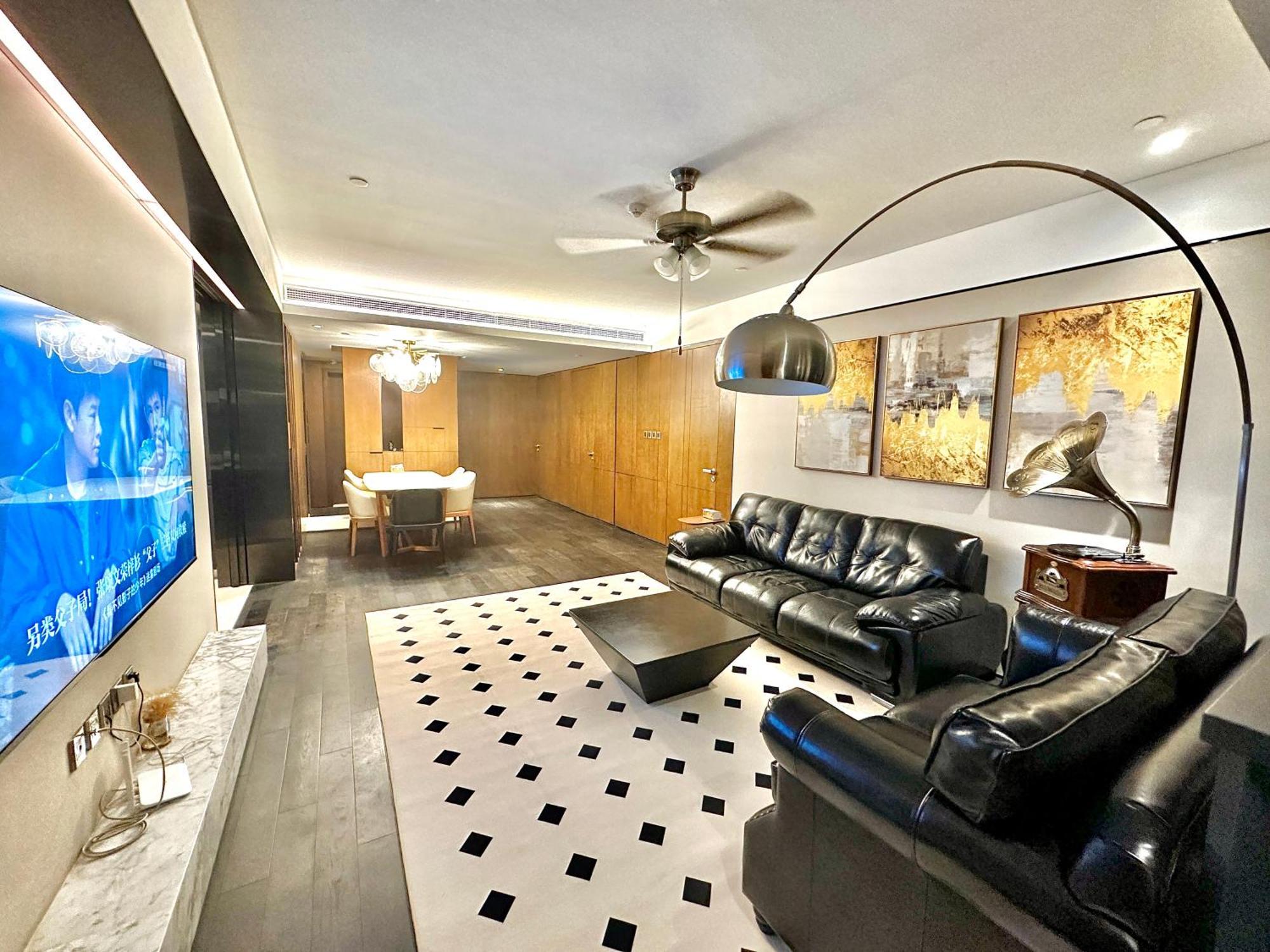 שנגחאי Zhome-Luxury Three-Bedroom Suite-Near The Bund מראה חיצוני תמונה